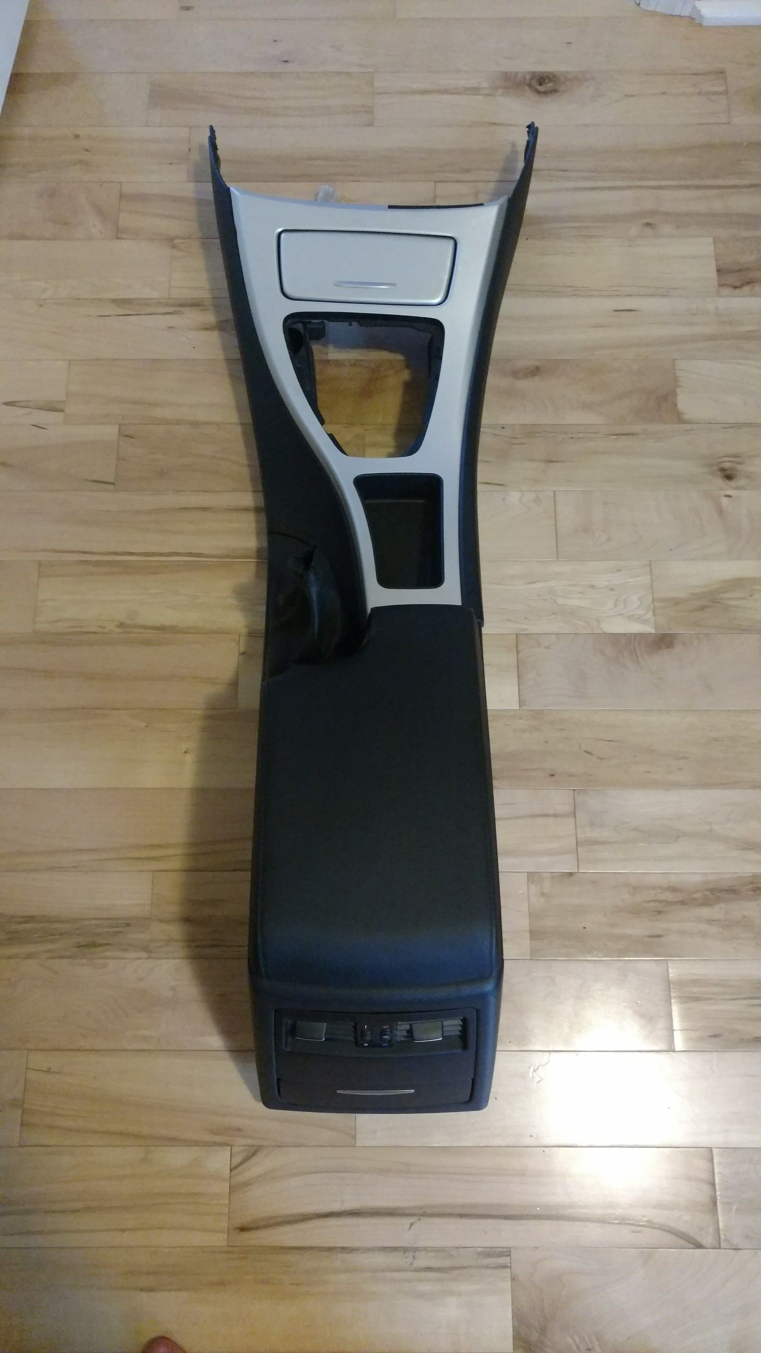 BMW e90 Black Center Console