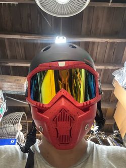 Helmet motorcycle and mask protection
