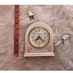 Seth Thomas White Porcelain Electric Alarm Clock 9203 Fanciful Drowse Dialite
