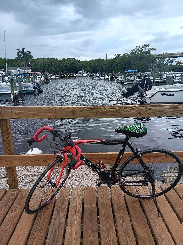 GMC Denali Road Series Bicycle 🚲