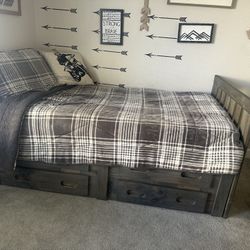 Twin bed With Drawers 