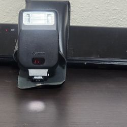 Canon 200E Speedlite Flash - With Case                              