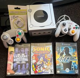 Nintendo GameCube & Controller -AV to HDMI cable-  3 Games (007 Sonic Wrestling) - Extra Controller
