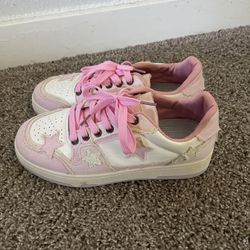 Pink Sneakers 