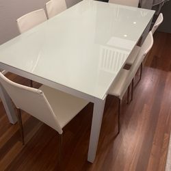 Dinning Table and 6 Chairs