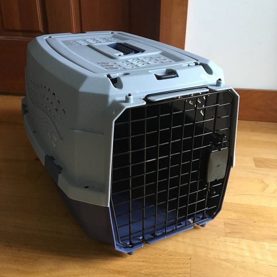 Amazon Basics Sturdy Portable 2-Door Top-Load Dog Cat Kennel Crate