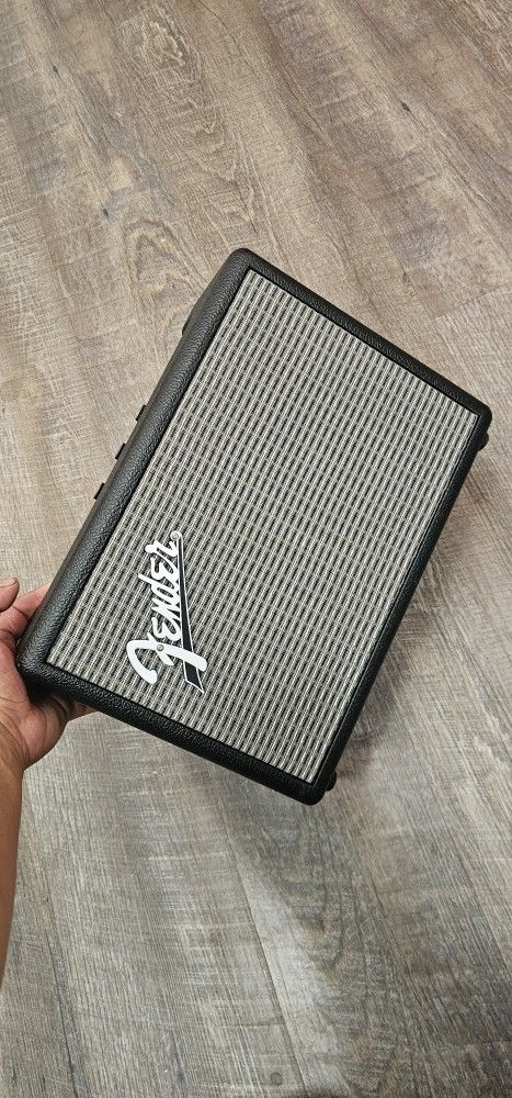 Selling This Fender Bluetooth Speaker