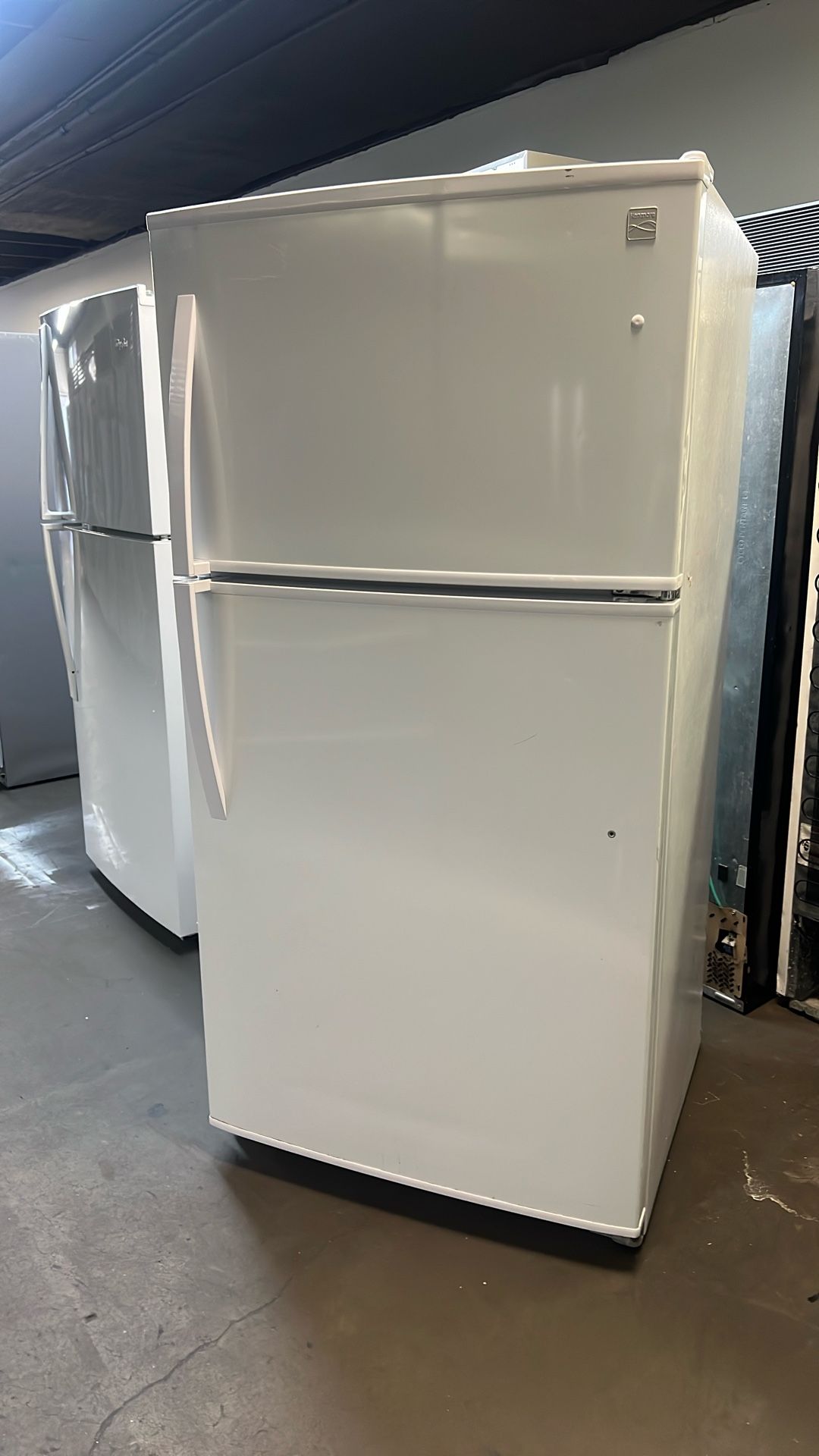 Kenmore Top Freezer Apartment Size Refrigerator Gloss White