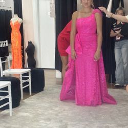 pink prom dress!!