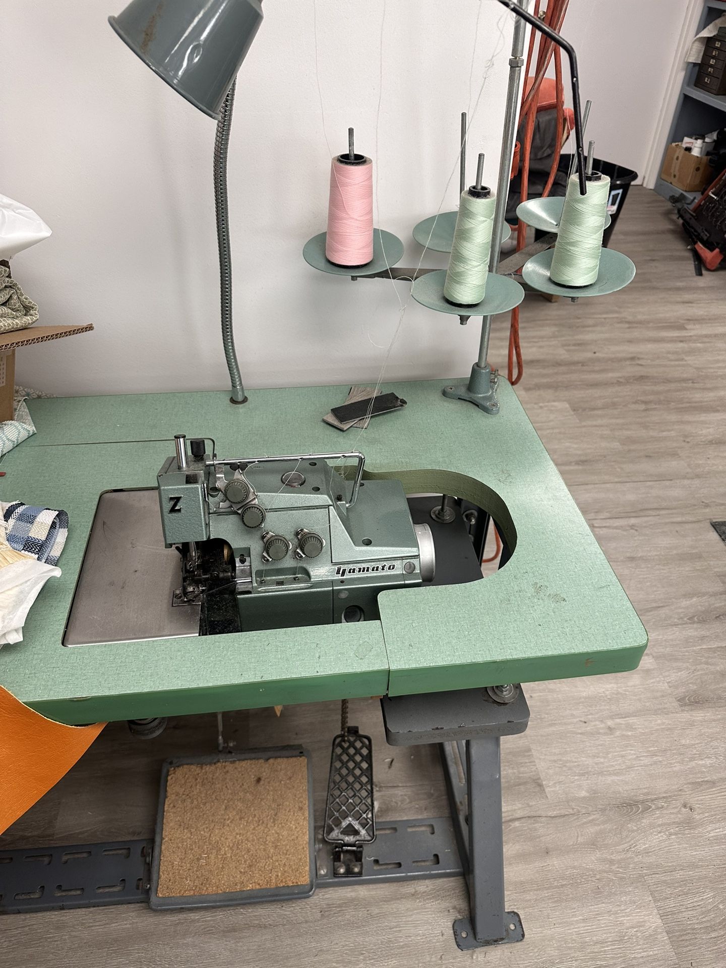 Yamato Serger 5 Thread Sewing Machine 