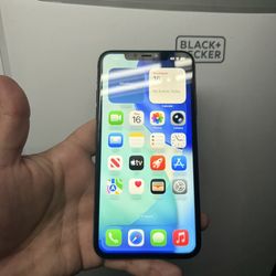 iPhone 11 Pro Max 512GB CARRIER UNLOCKED