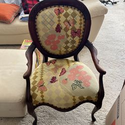 Antique Knit Chair 