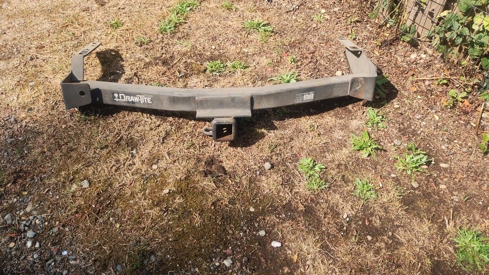 Nice Draw-Tite Trailer Hitch/Receiver 