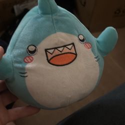 Sharky LankyBox plushy