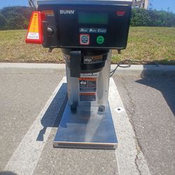 Commercial coffee maker