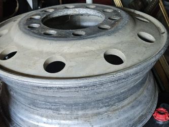 24' aluminum steer wheels (2)