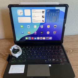 iPad Pro 11” (M2 chip / 2022 model) 4th Generation 128GB with keyboard case and stylus pen