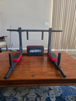 Barely used wall mounted convertible pull up/ab crunch bar