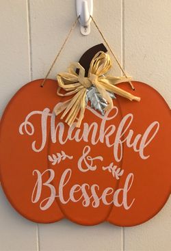 Thankful & blesse fall decor sign