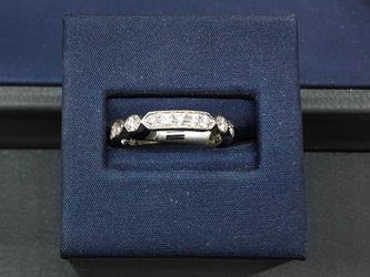 Women's Ring - White Gold 14k (.585) 2.3 grams Size 6
