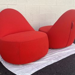 Bernhardt Mitt red upholstered lounge chair with locking wheels living room chair