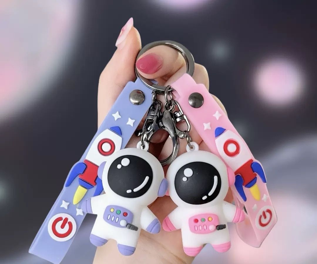 2pcs Austronaut Keychain Blue and Pink
