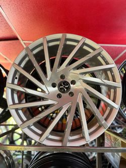 22x9” XCESS “X02” Wheels
