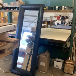 Mirror Black Boarder