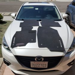 2016 OEM Mazda3 Carpet Mats NEW UNUSED