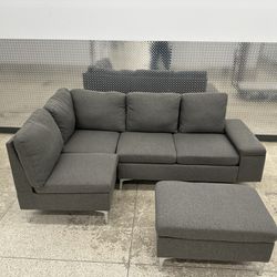 (FREE DELIVERY 🚚 ) Gray Sectional W Ottoman
