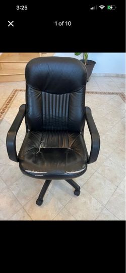 Black Leather Office Chair with Armrests