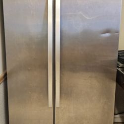 Whirlpool Fridge/Freezer (Side By Side)