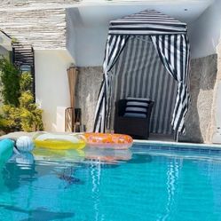 Small Canopy /cabana 