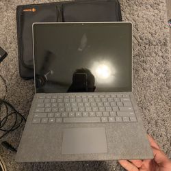 Microsoft Laptop 2