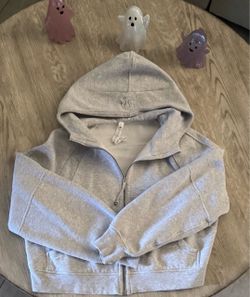 Lululemon grey Zipped sweatshirt cropped