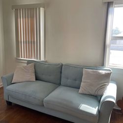 Loveseat 