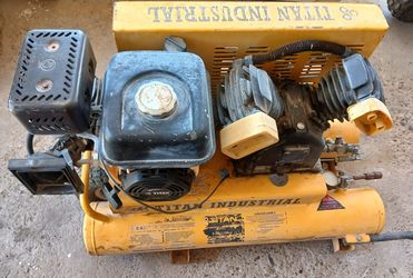 Gasoline air compressor