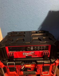 M18 Milwaukee Speaker