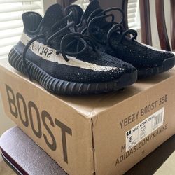 Adidas Yeezy Boost 350 V2 Core Black White