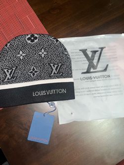 Black and white luxury beanie