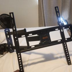 Swivel TV Wall Mount