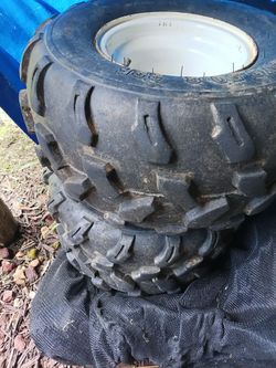 Mower wheels and tires