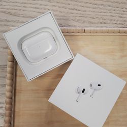 Apple Airpods Pro 1st Gen - $1 DOWN TODAY, NO CREDIT NEEDED