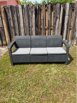 Outdoor Patio Wicker Sofa w/ Cushions – All Weather