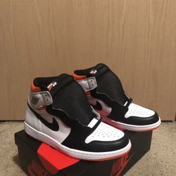 Jordan 1 Electro Orange 