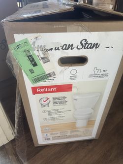 New Reliant Toilet – White