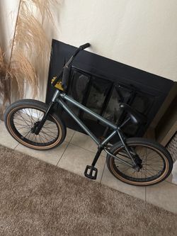 20” Fitbikeco Bmx bike