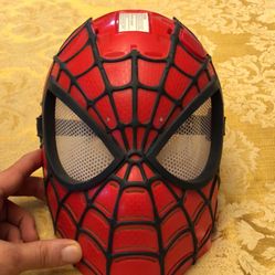 Spider-Man Mask Takes Batteries Excellent Condition