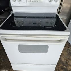 Electric Stove  ( Free Local Delivery  )
