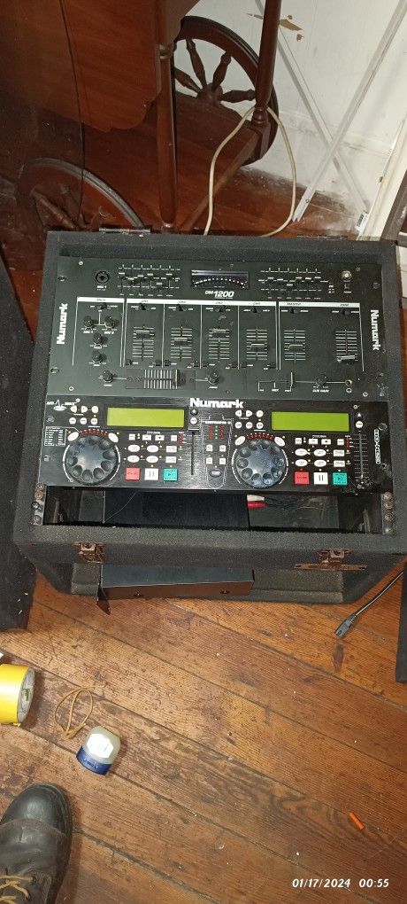 D. J. Equipment Sony Stereo And Lighting with Dj Equipment 